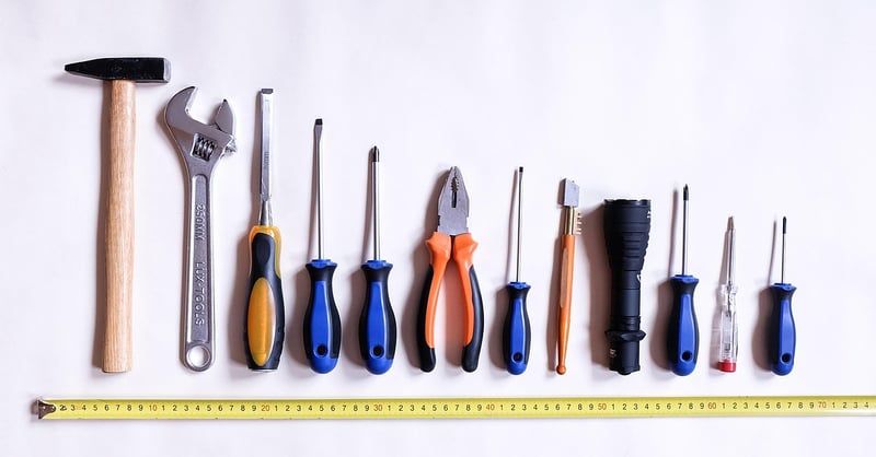 Tout savoir en 2026 pour réparer et entretenir vos outils de jardinage durablement